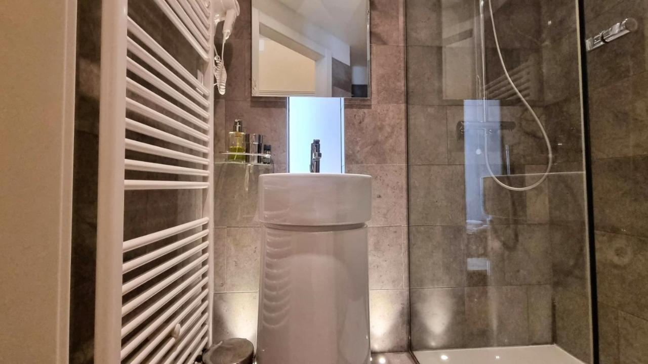 Le Saline Luxury Guest House Триест Экстерьер фото